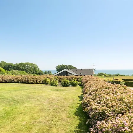 Fridtjof - 100m From The Sea By Interhome