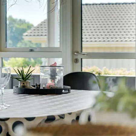 Fridtjof - 100m From The Sea By Interhome