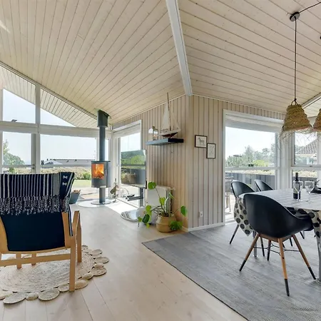 Holiday home Fridtjof - 100m From The Sea By Interhome Sarup