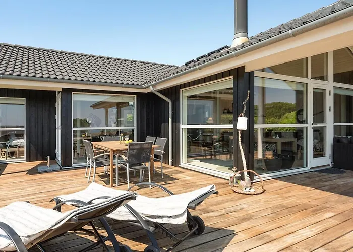 Fridtjof - 100m From The Sea By Interhome *