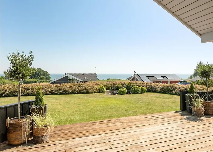 Fridtjof - 100m From The Sea By Interhome *