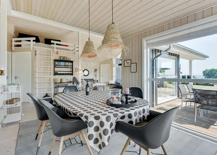 Holiday home Fridtjof - 100m From The Sea By Interhome
