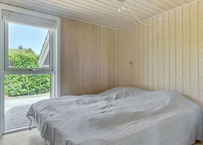 Fridtjof - 100m From The Sea By Interhome *