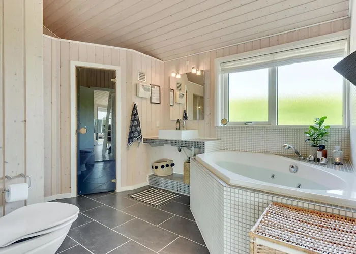 Holiday home Fridtjof - 100m From The Sea By Interhome